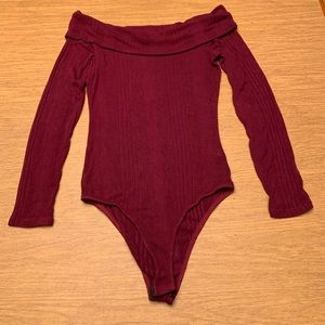 Off shoulder maroon bodysuit